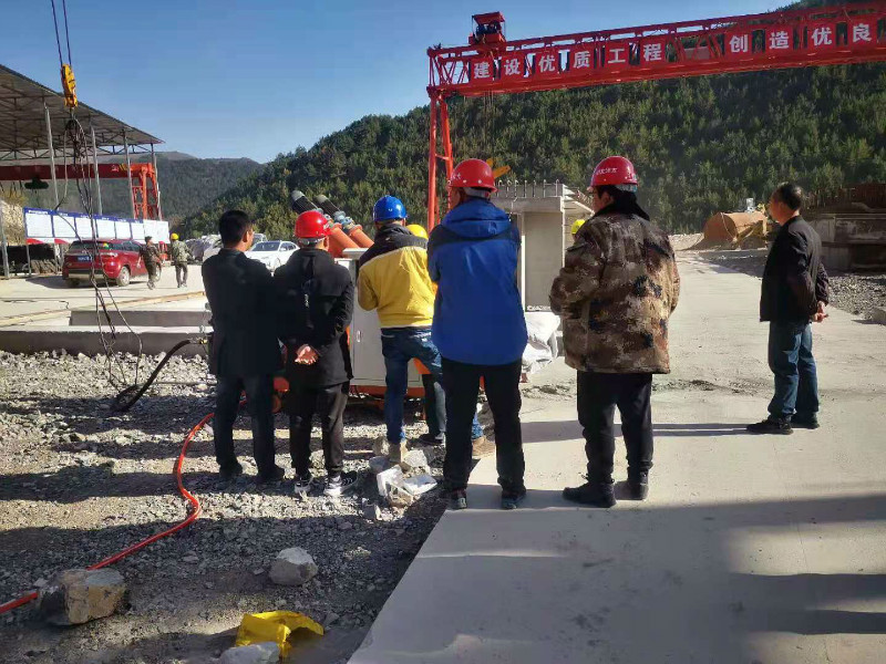 長(zhǎng)治40米T梁現(xiàn)場(chǎng)